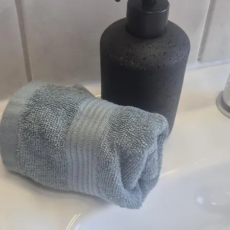 B92, Bestlage In Prien, 3 Sz, Suedbalkon, Tiefgarage Lägenhet *